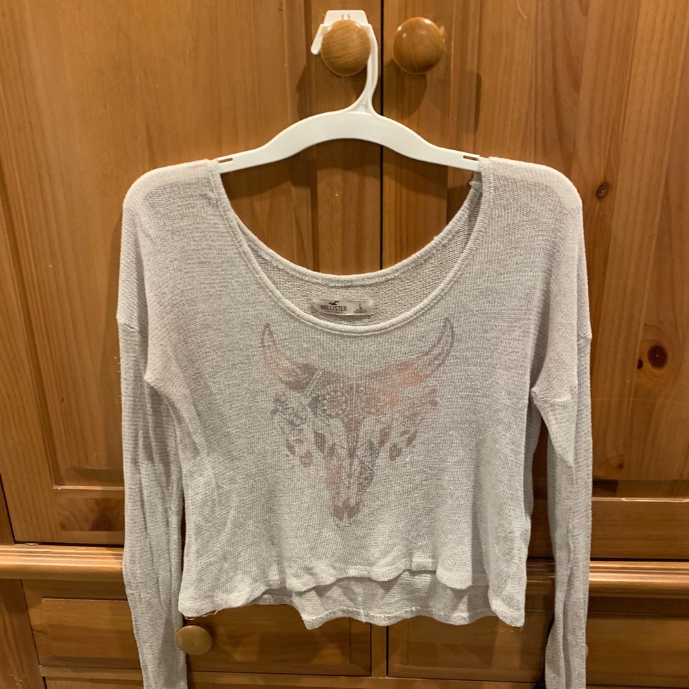 Cropped thin long sleeve shirt (sweater material)